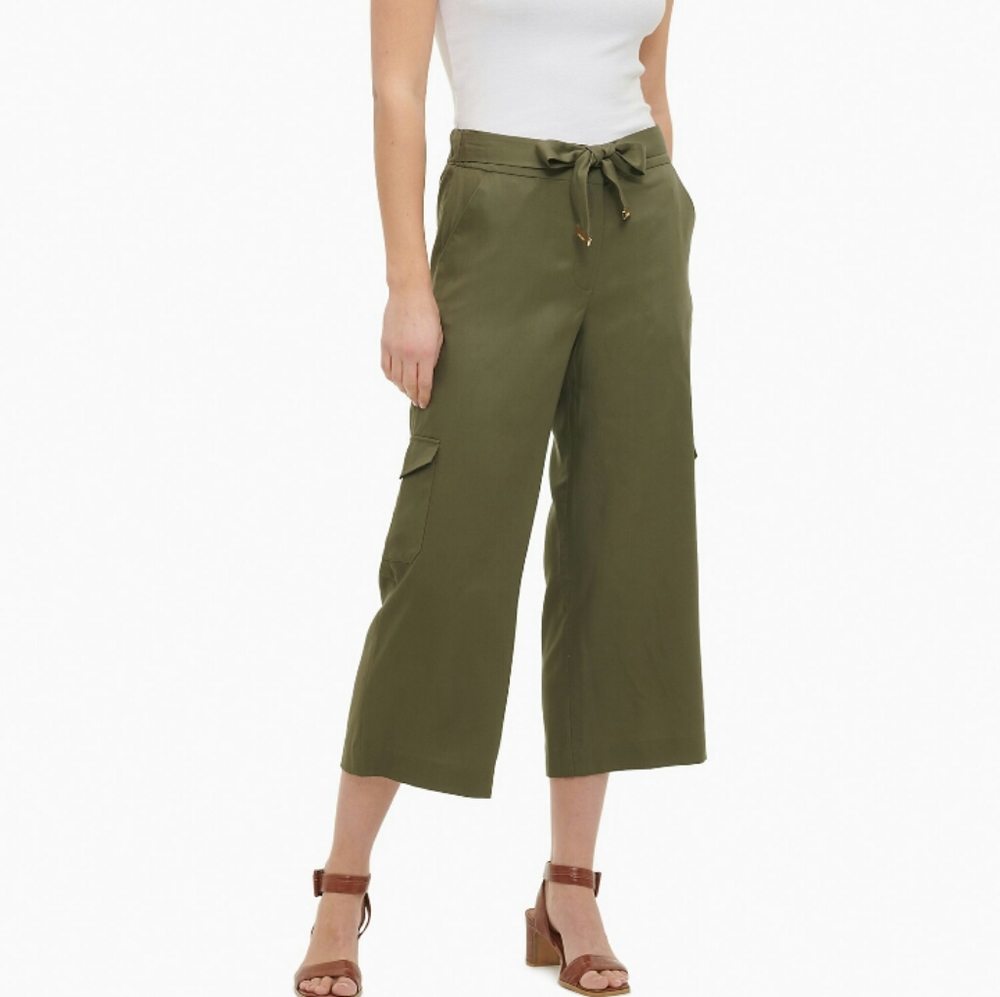 BELTED CARGO WIDE LEG CROPPED PANTS